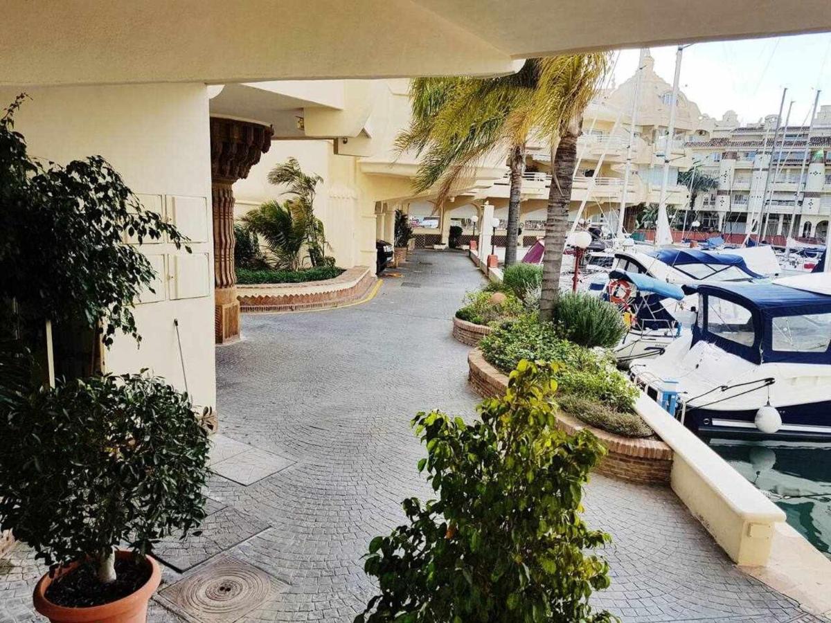 Lujoso Apartamento En De La Isla De Puerto Marina Benalmádena Exteriér fotografie